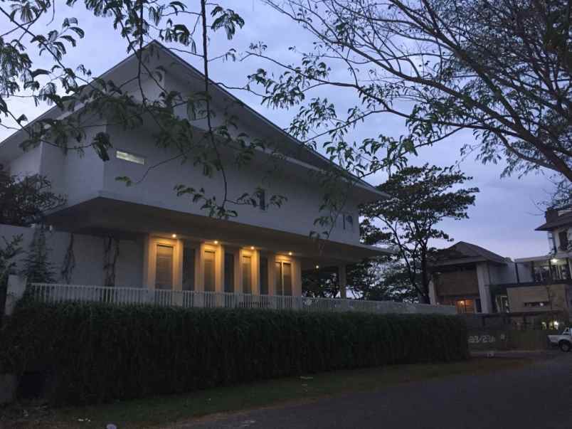 dijual rumah raya bukit golf