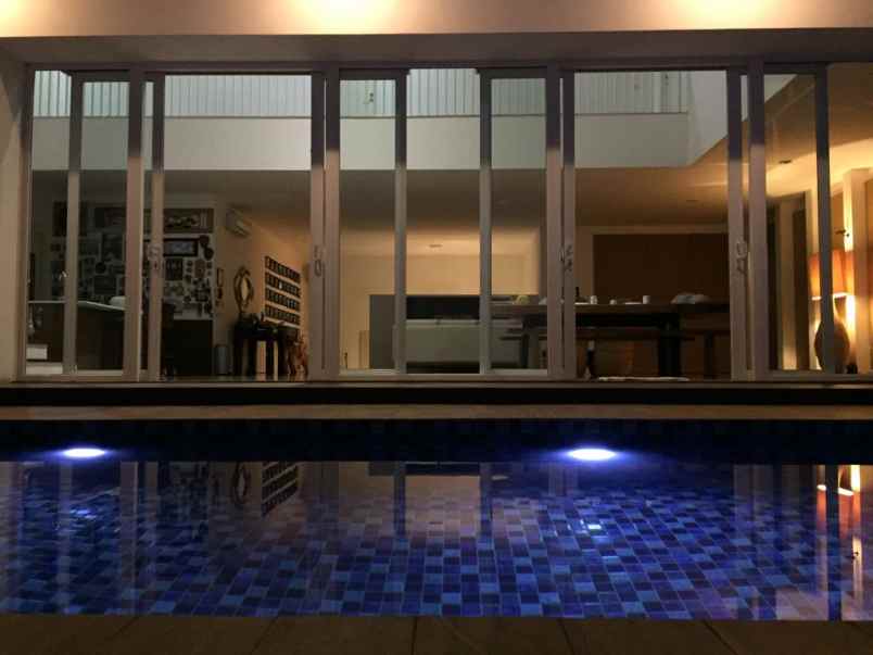 dijual rumah raya bukit golf