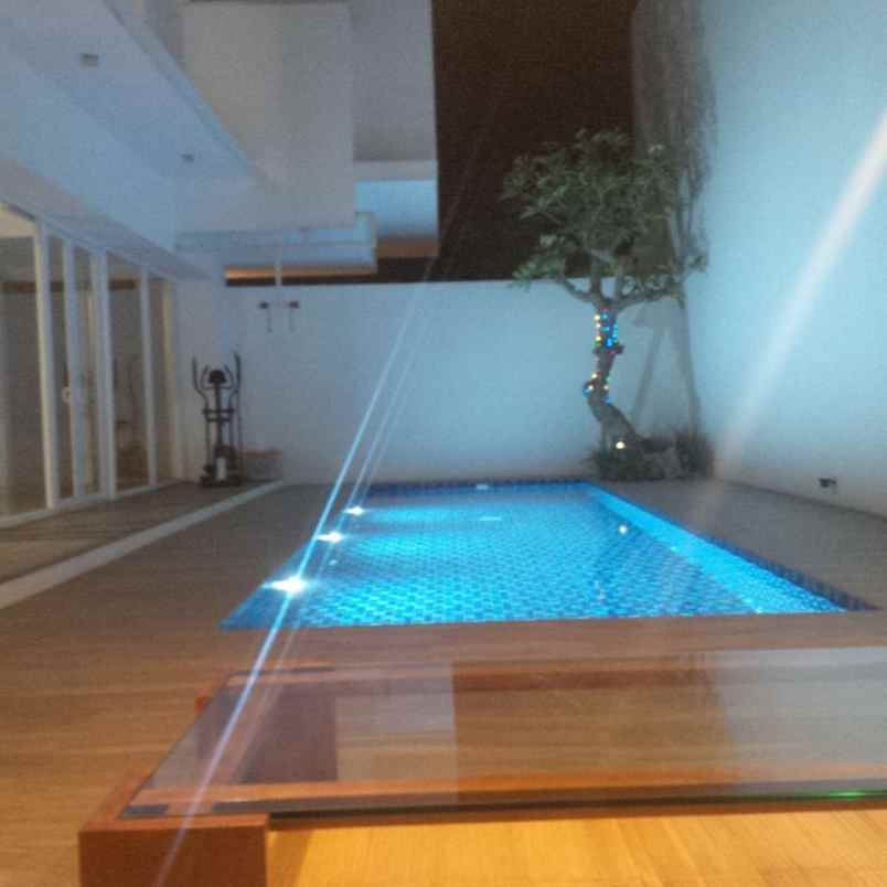 dijual rumah raya bukit golf