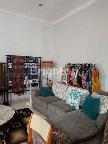 dijual rumah raya merr