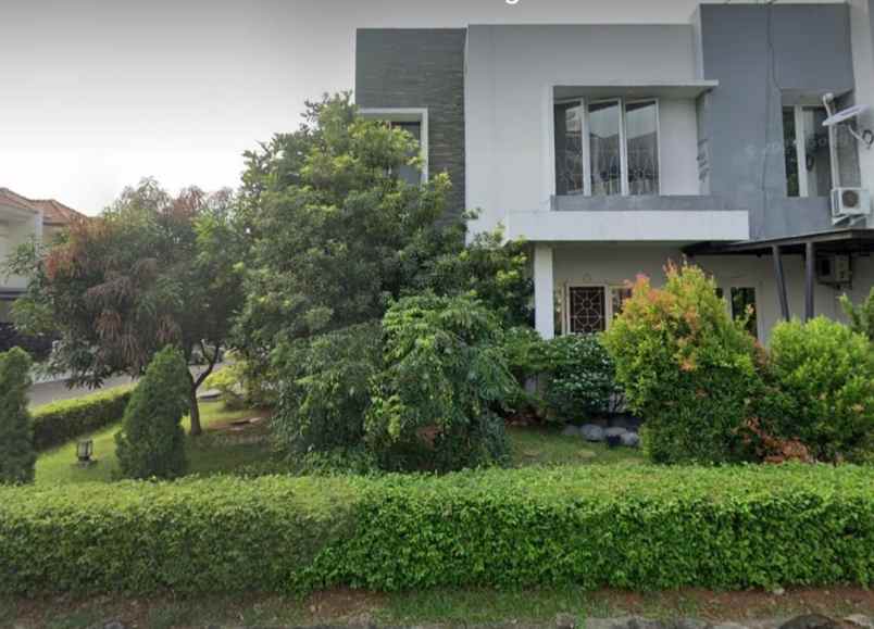 dijual rumah rumah di komplek metro