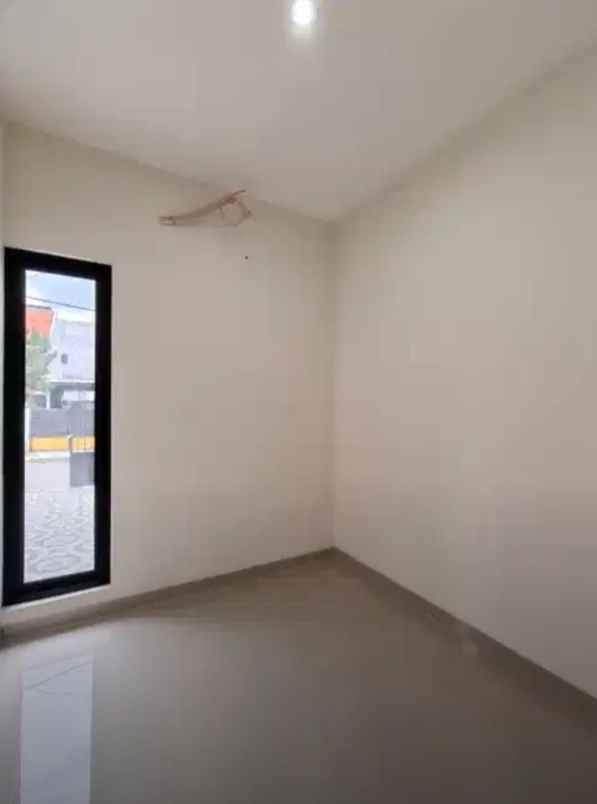 dijual rumah rungkut asri