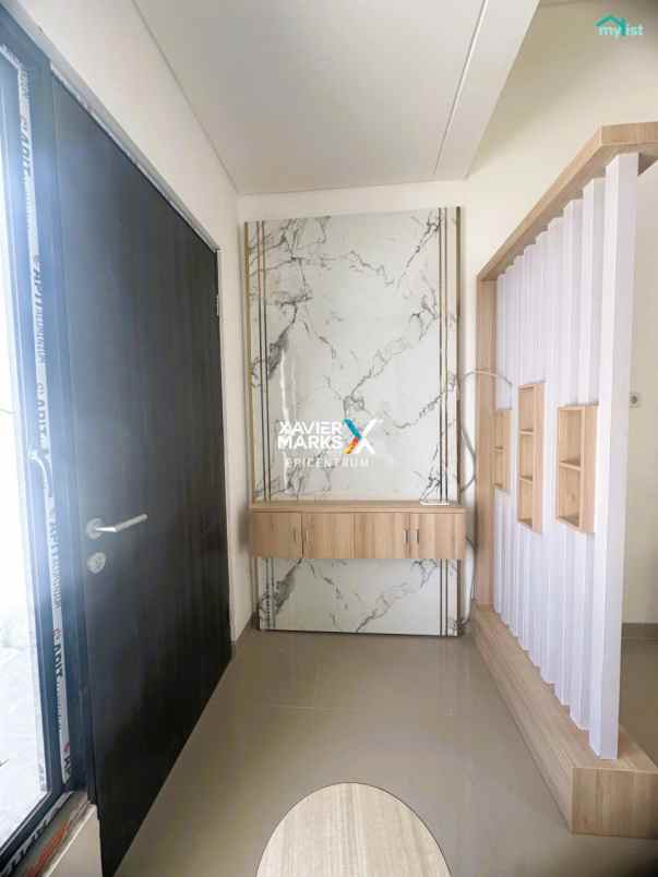 dijual rumah rungkut modern