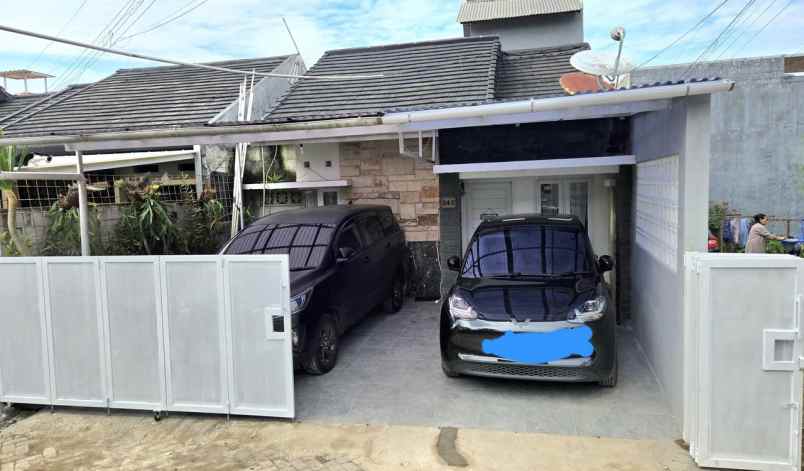 dijual rumah sariwangi gegerkalong bandung