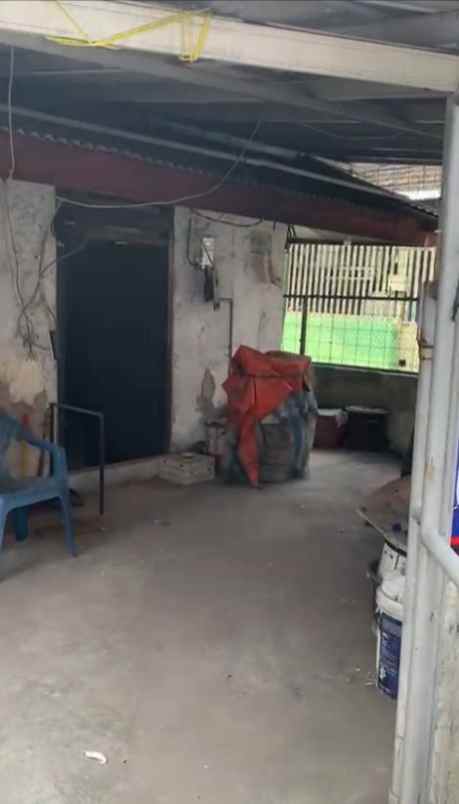 dijual rumah sawah besar