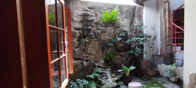 dijual rumah sayap jl pajajaran kota