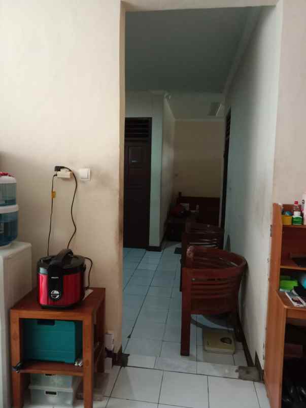 dijual rumah second di reni jaya pondok petir depok