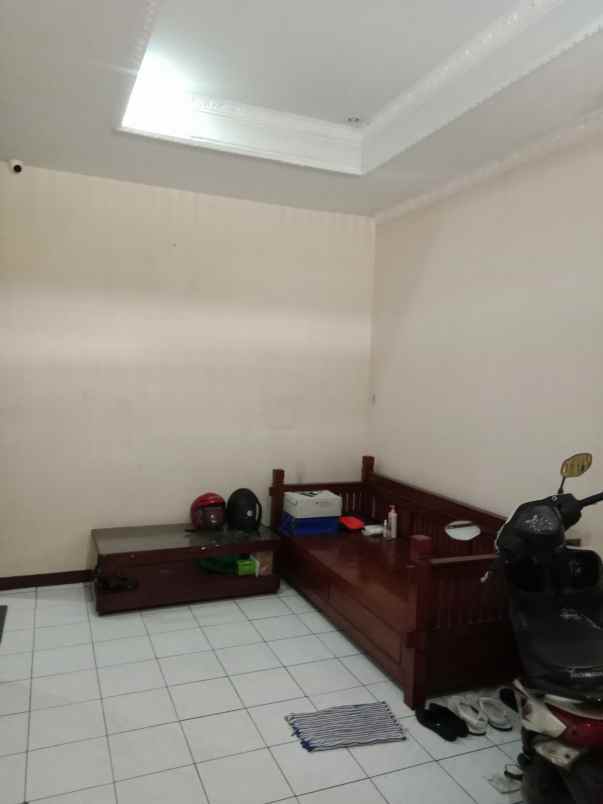 dijual rumah second di reni jaya pondok petir depok