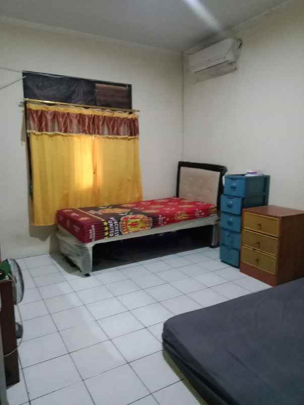 dijual rumah second di reni jaya pondok petir depok