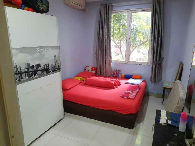 dijual rumah senayan bintaro jaya