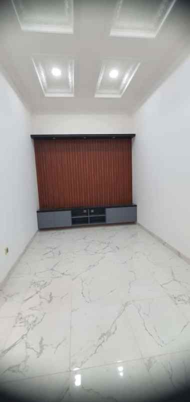 dijual rumah sentul city