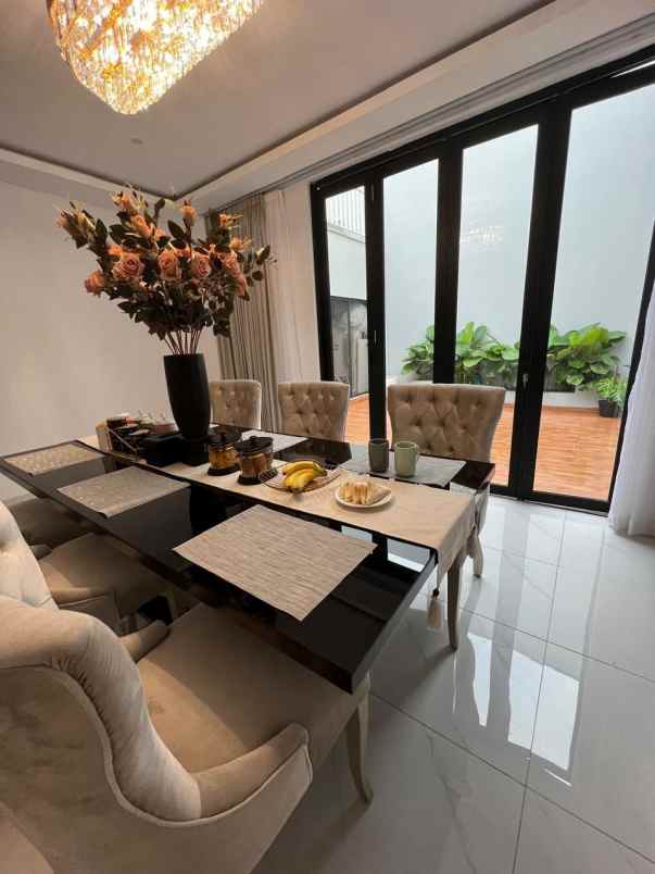 dijual rumah sersan bajuri