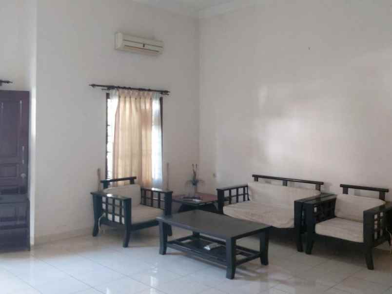 dijual rumah siap huni kompek cemara asri