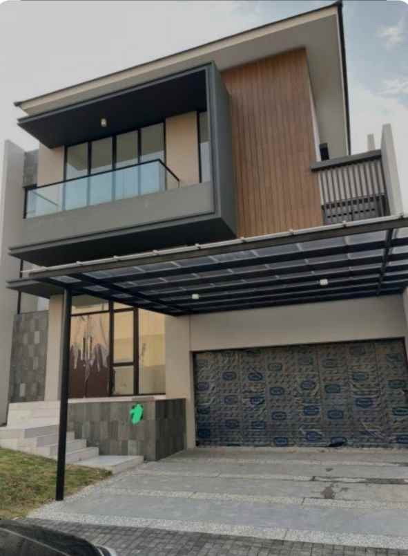 dijual rumah simprug village pik2