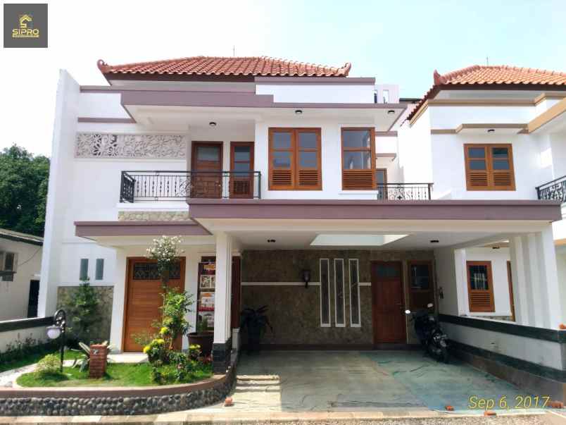 dijual rumah sip764