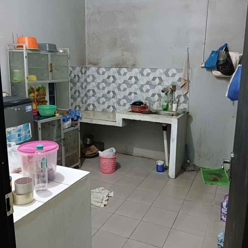 dijual rumah sriamur