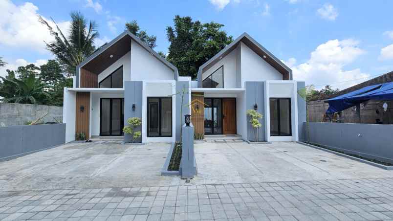 dijual rumah sukoharjo ngaglik sleman