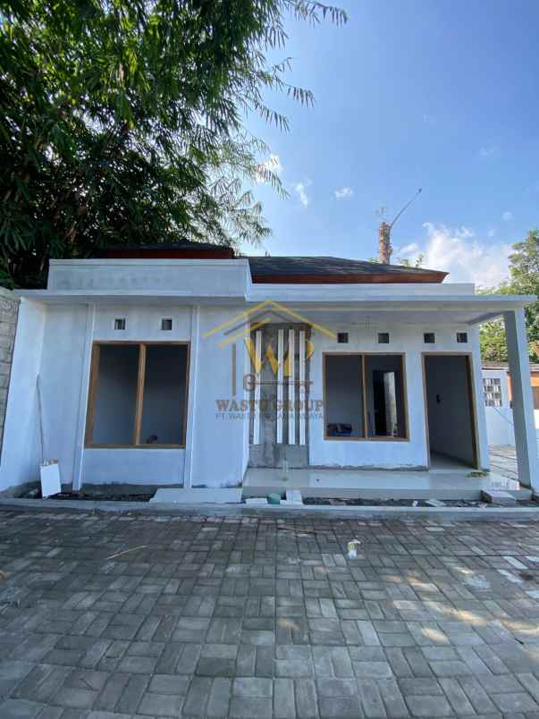 dijual rumah sumberharjo prambanan sleman