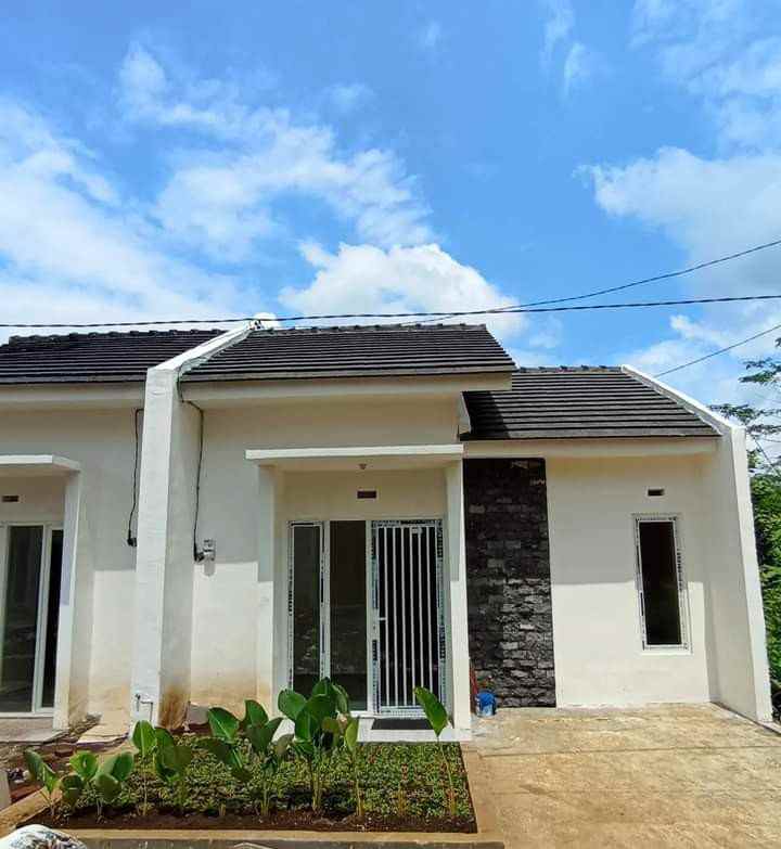 dijual rumah tajinan