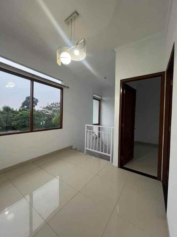 dijual rumah taman bumi agung residence