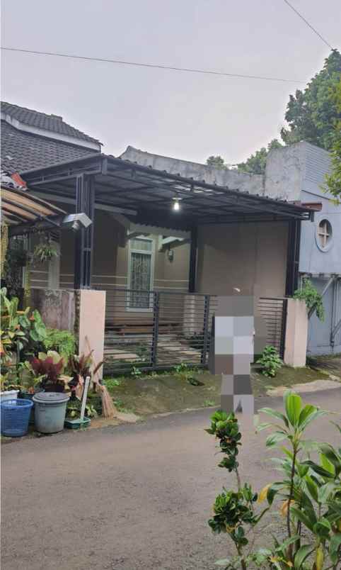 dijual rumah taman kenari bogor