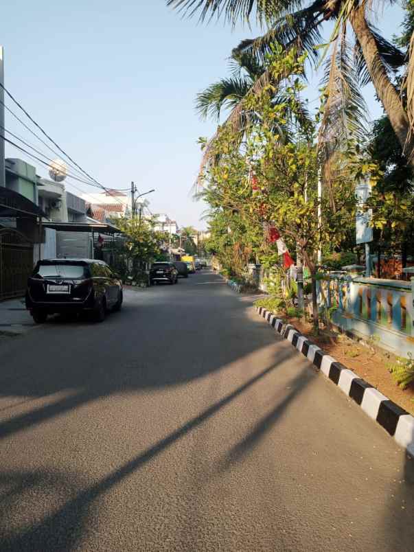 dijual rumah taman sunter agung