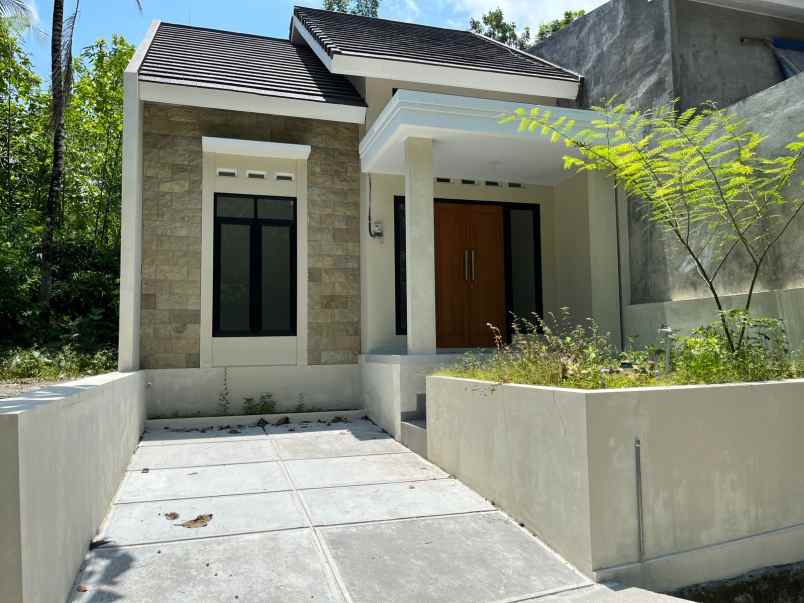 dijual rumah temuwuh lor balecatur kec