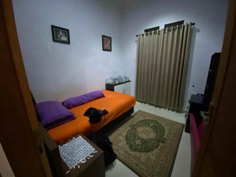 dijual rumah terrace setiabudi