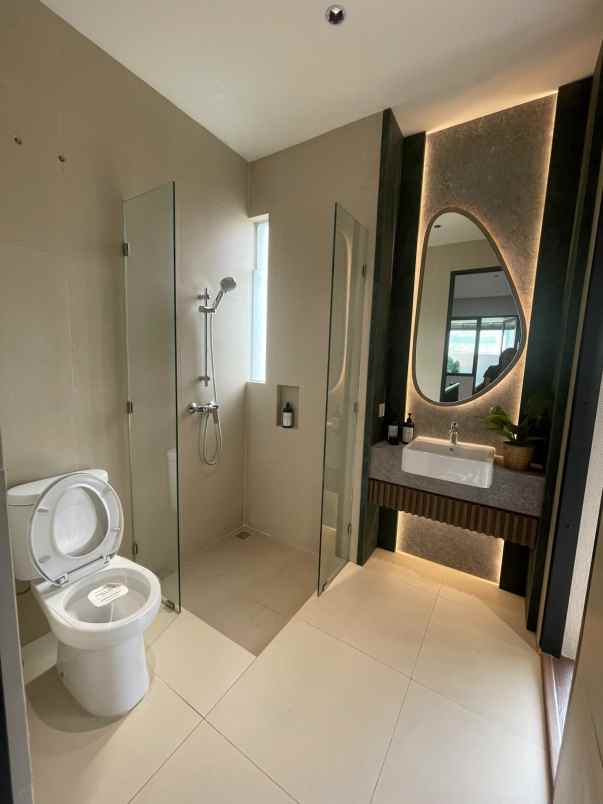 dijual rumah the forestine citra 8