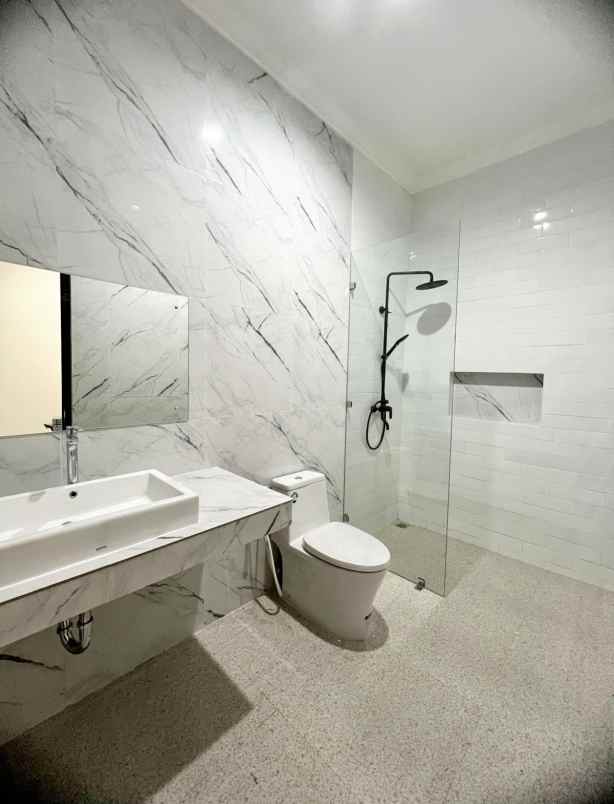 dijual rumah the icon simplicity bsd city