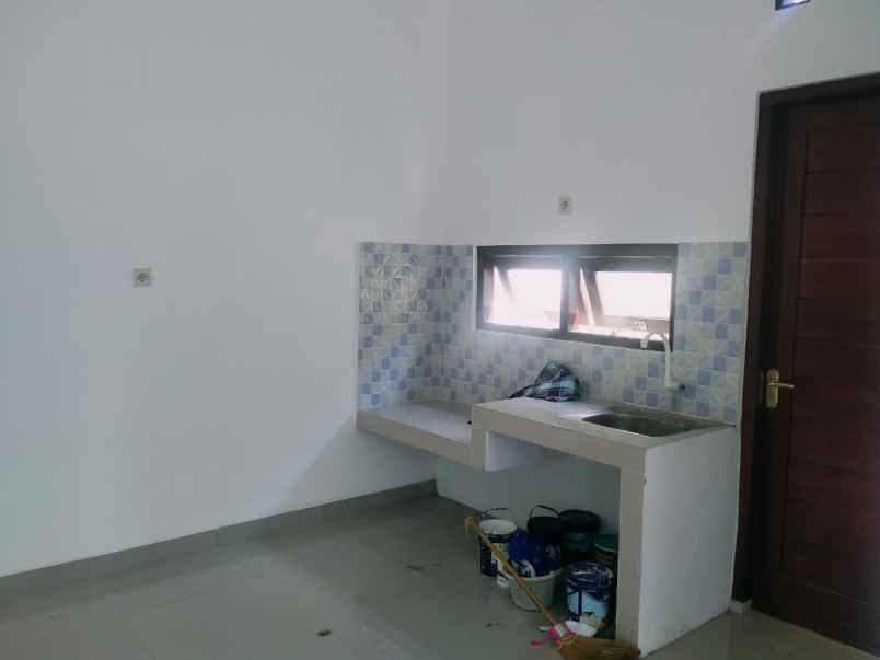 dijual rumah timbuharjo