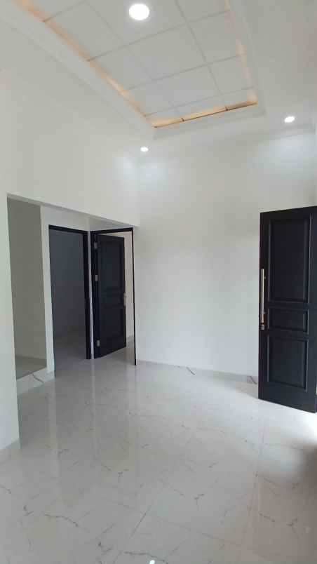 dijual rumah tirtajaya 5 menit stasiun