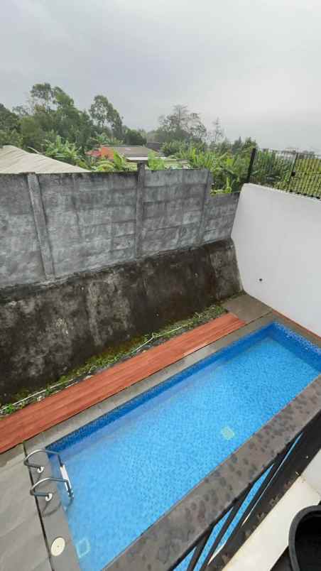 dijual rumah villa kota batu dekat bns