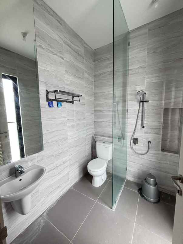 dijual rumah villa kota batu dekat bns