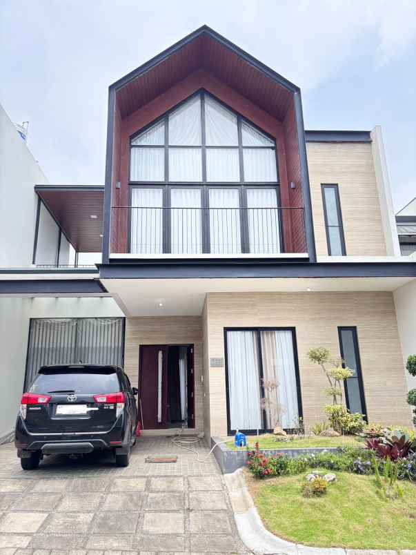 dijual rumah villa kota batu dekat bns