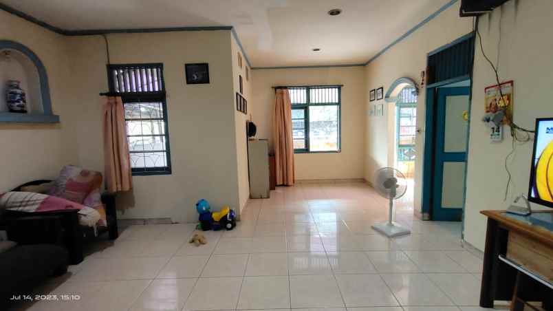 dijual rumah villa taman kartini margahayu