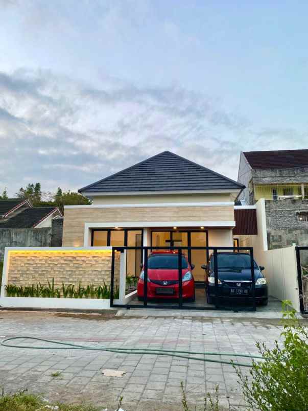 dijual rumah wedomartani