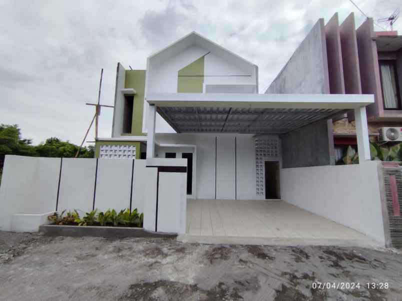 dijual rumah wedomartani