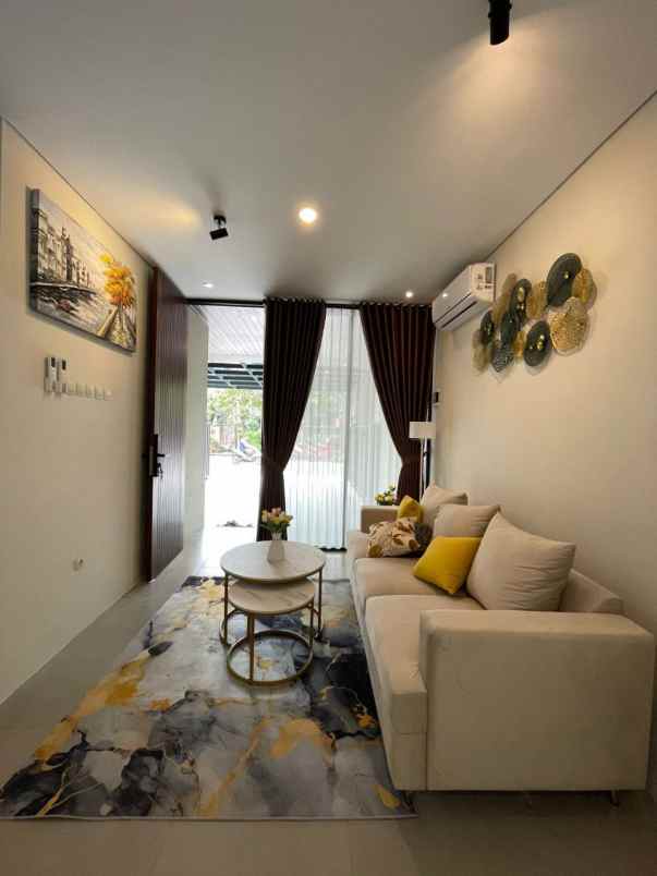 dijual rumah wedomartani ngemplak