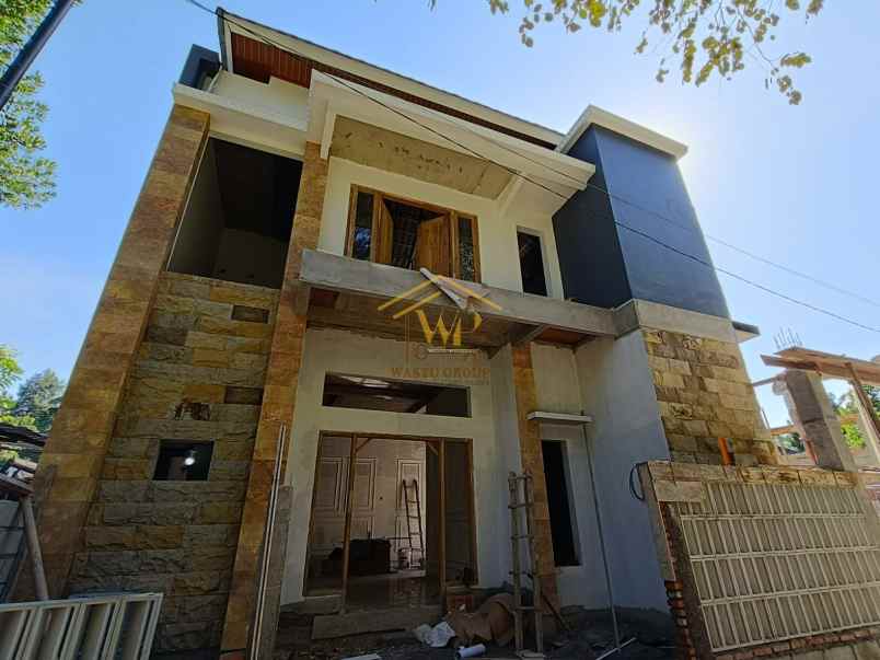 dijual rumah widodomartani ngemplak