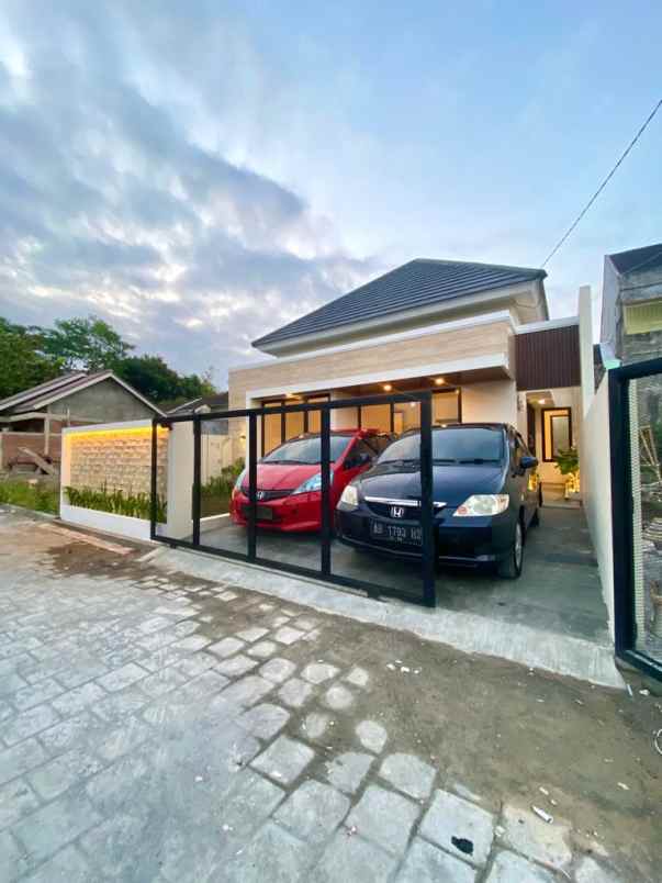 dijual rumah widodomartani ngemplak sleman