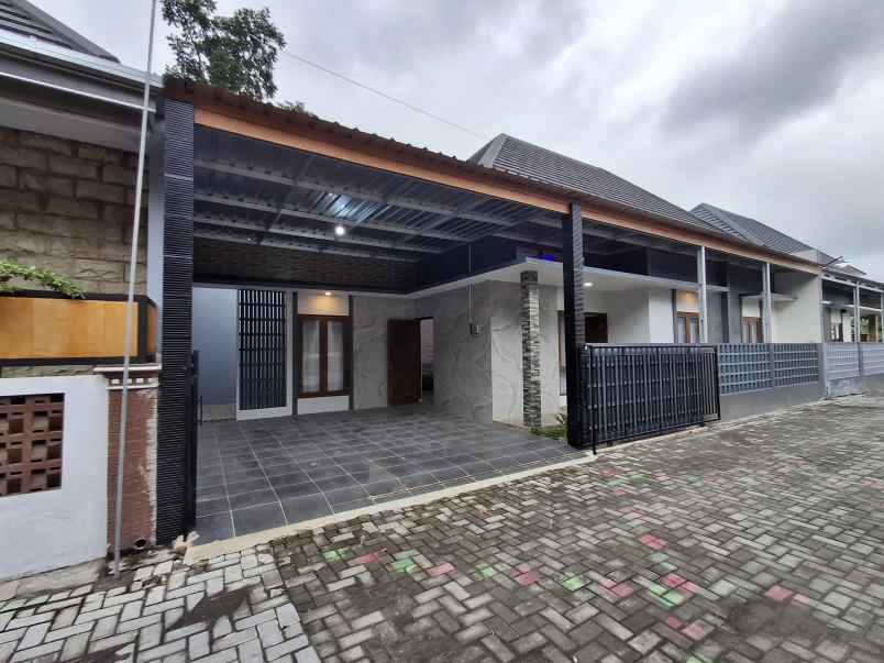 dijual rumah widodomartani ngemplak sleman