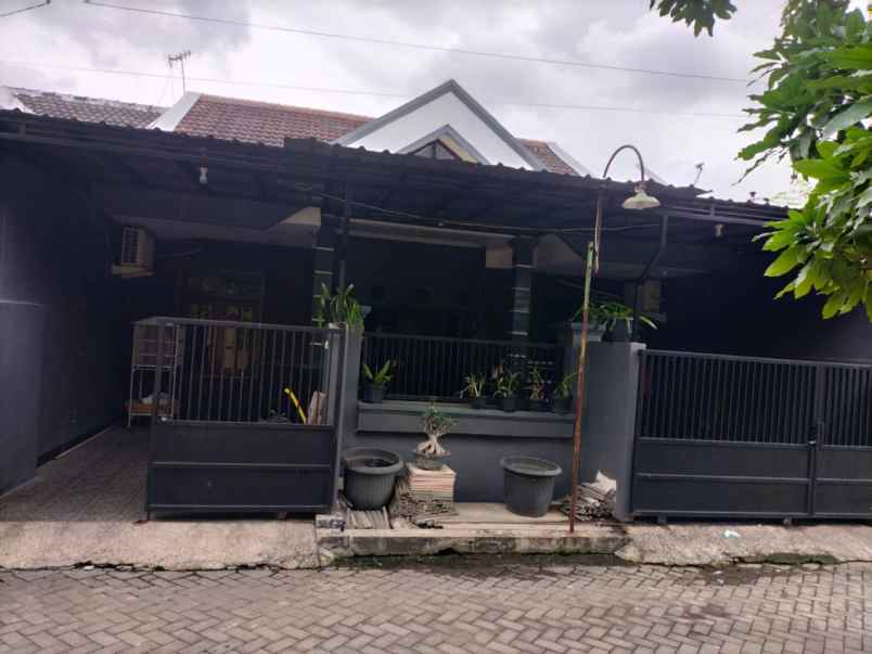 dijual rumah wisma gunung anyar tengah