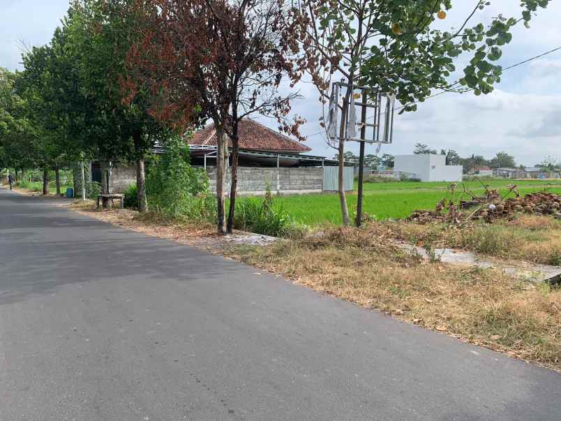 dijual tanah jalan pugeran