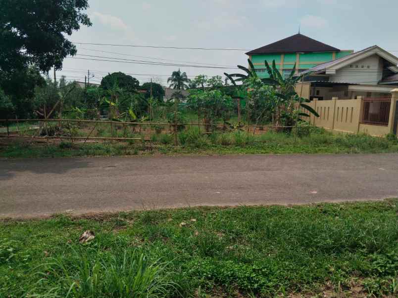 dijual tanah jalan srijaya