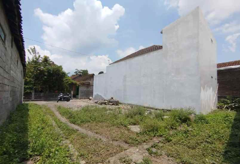 dijual tanah jl kaliurang km 12