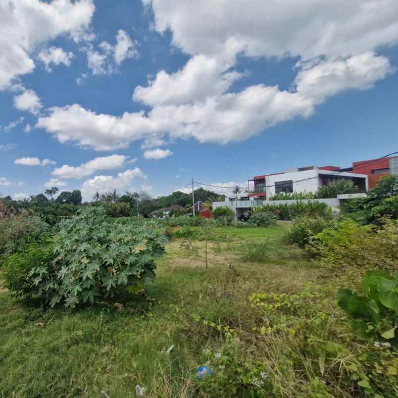 dijual tanah jl pantai pererenan