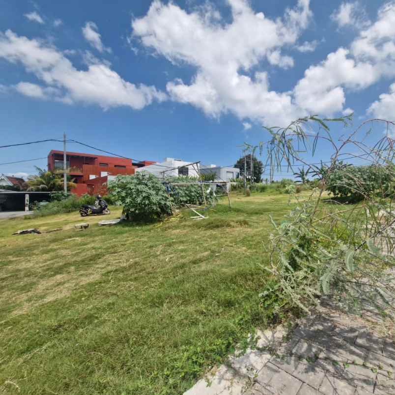 dijual tanah jl pantai pererenan