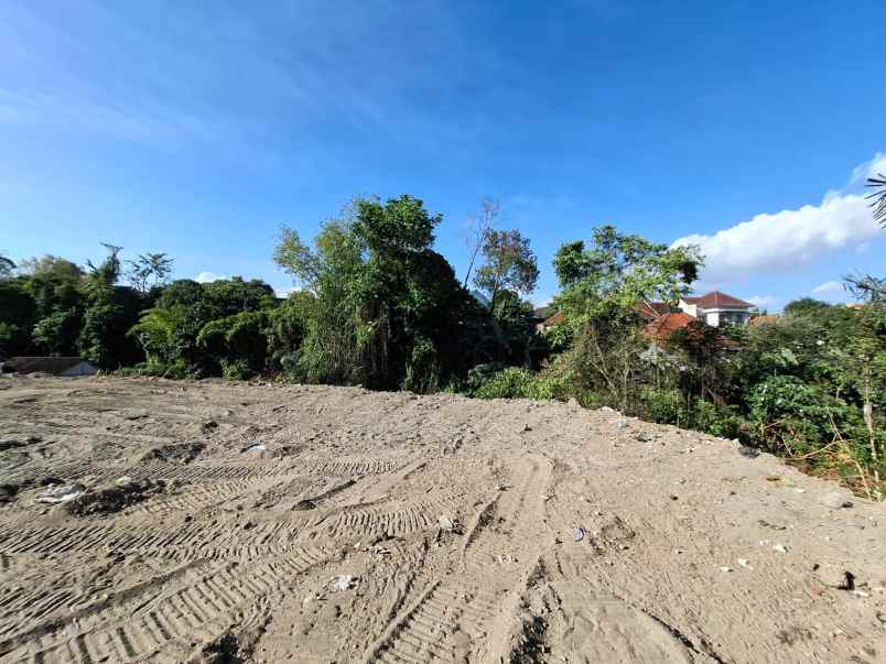 dijual tanah karangasem condongcatur