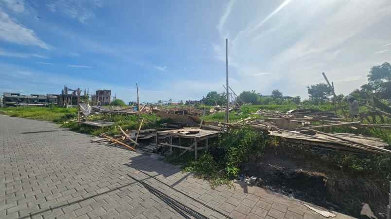 dijual tanah komersil lingkungan villa lokasi cemagi